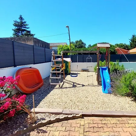 Tatil Evi With Garden Near The