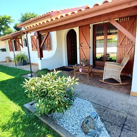 Tatil Evi With Garden Near The *